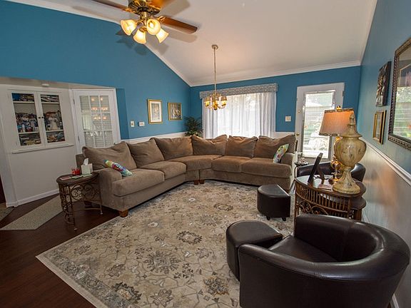 2nd image of 203 W Swanson Cir N
