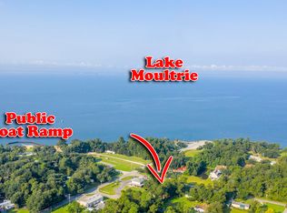 102 Butter Rd, Bonneau, SC 29431