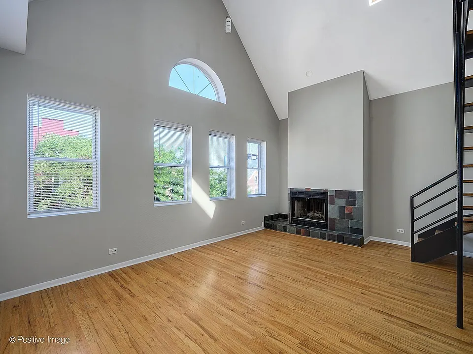 1643 W Le Moyne St #3