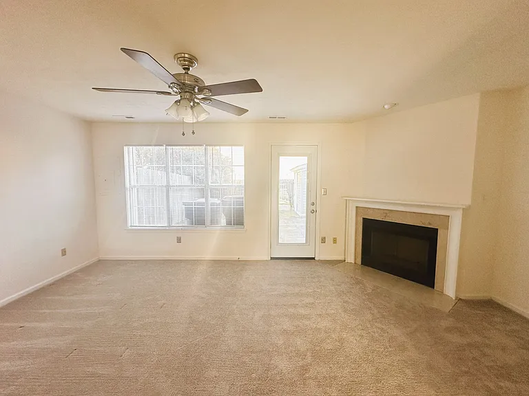 1812 Abbotsbury Way #1 — Photo 17