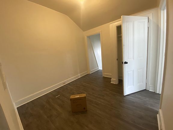 4th image of 24 S 2nd St #3