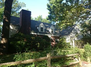 118 Wallis Rd, Brookline, MA 02467