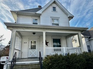 513 N Jackson St, Clinton, IL 61727