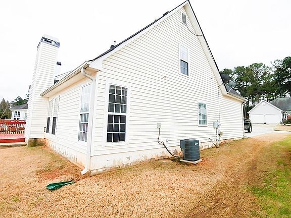 4th image of 79 Harbour Lake Dr