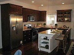 3rd image of 2500 Farrier Ln