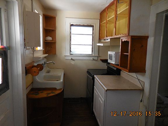 2nd image of 1845 18th Ave