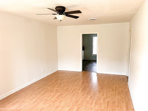4th image of 620 & 622 N Walnut St #622