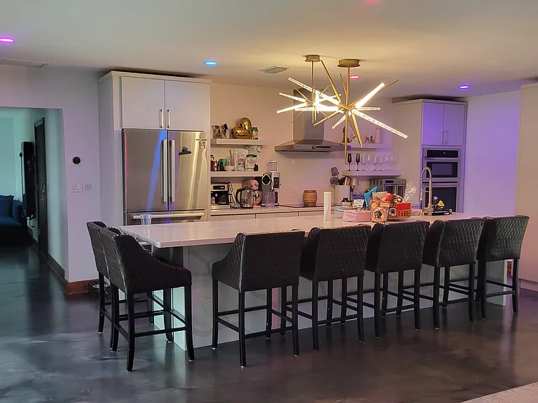 3308 NE 40th Ct — Photo 5