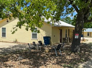 906 14th St UNIT A, Bandera, TX 78003