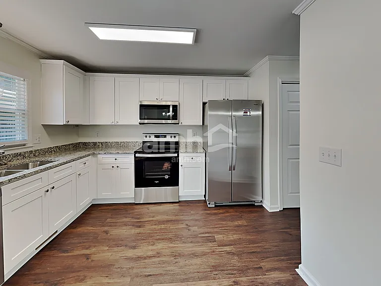 14 Arbordale Ln — Photo 3