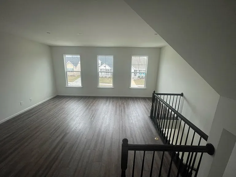 351 Ashby Commons Dr — Photo 4