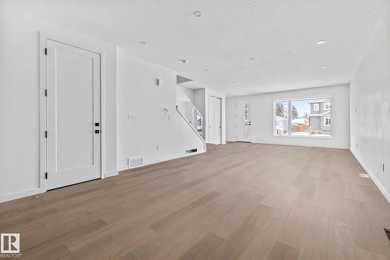 Edmonton Townhouse for rent - 3 Bedrooms — photo 9