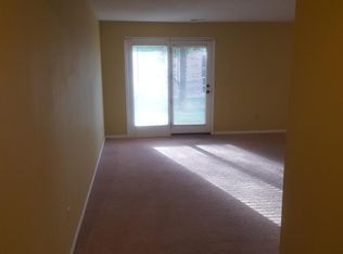 507 Columbia Dr APT E, Columbia, MO 65201