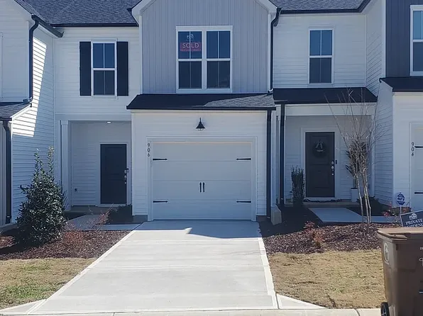 1415 Allegheny River St, Greensboro, NC 27405