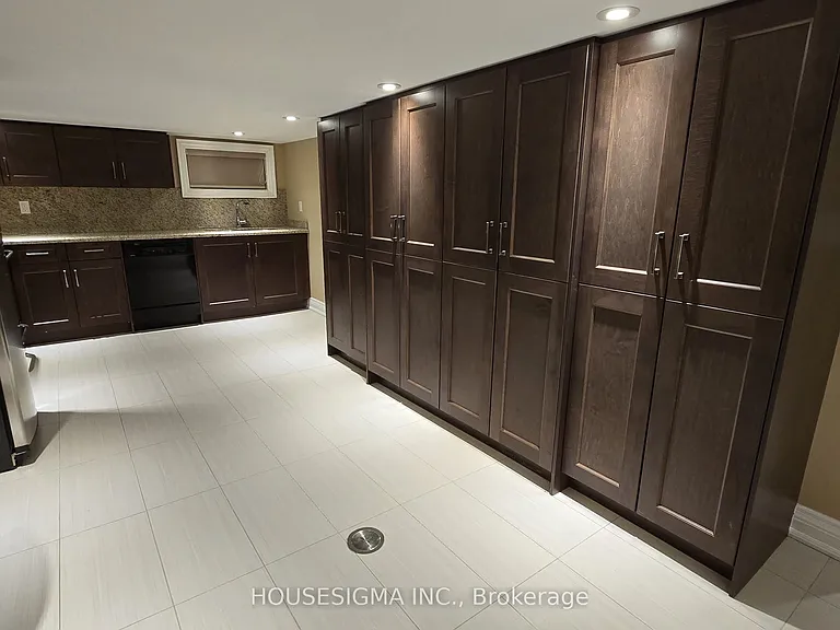 12020 Woodbine Ave — Photo 18