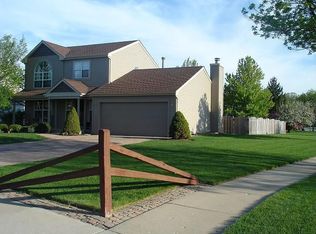 1378 Lilac Ln, Carol Stream, IL 60188