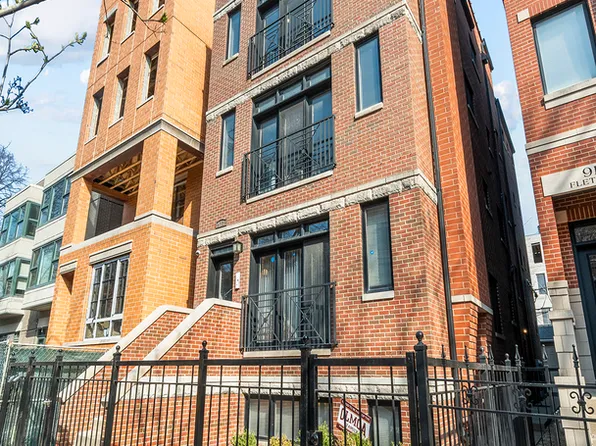 912 W Fletcher St #2, Chicago, IL 60657