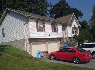202 Persimmon Ln, Jonesborough, TN 37659