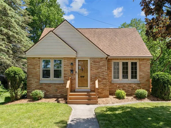 38 Fond du Lac AVENUE, Sheboygan Falls, WI 53085