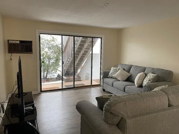 655 Talcottville Rd APT 31, Vernon, CT 06066