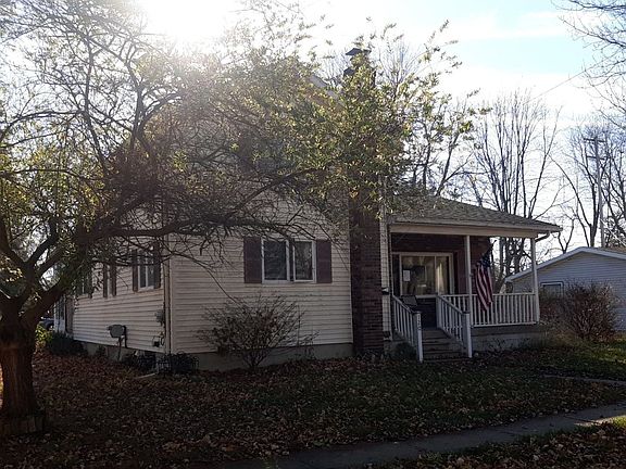 3rd image of 120 E Oliver St