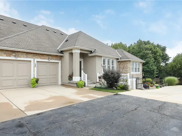 11575 S Bell Court Dr APT 103, Olathe, KS 66061