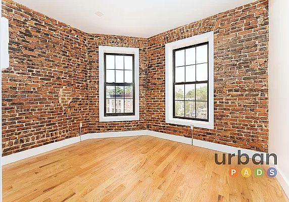 2nd image of 358 Lincoln Rd #1B
