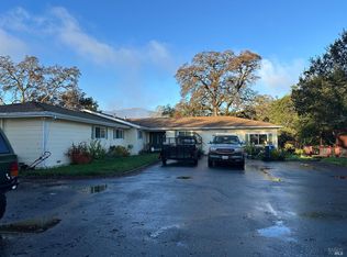 894 N Cloverdale Blvd, Cloverdale, CA 95425