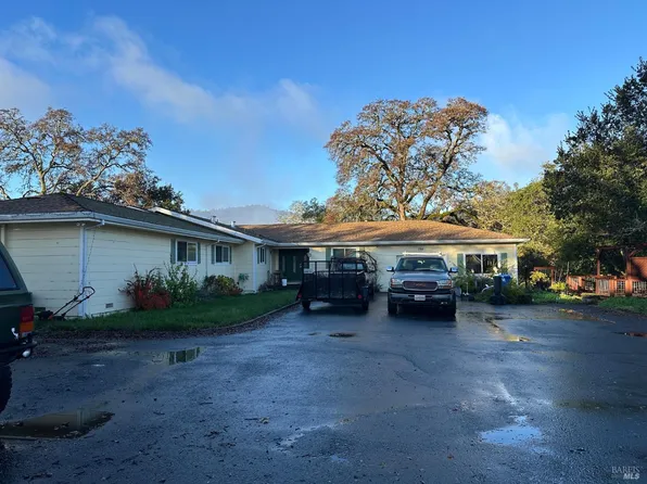 894 N Cloverdale Boulevard, Cloverdale, CA 95425