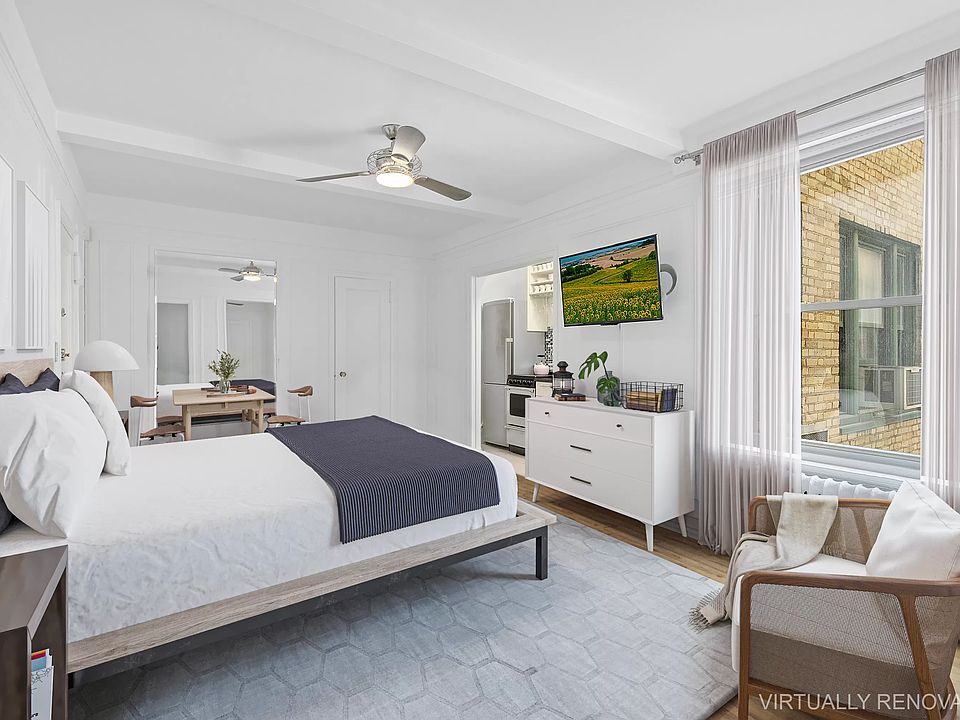 1st image of 325 W 45th St #703