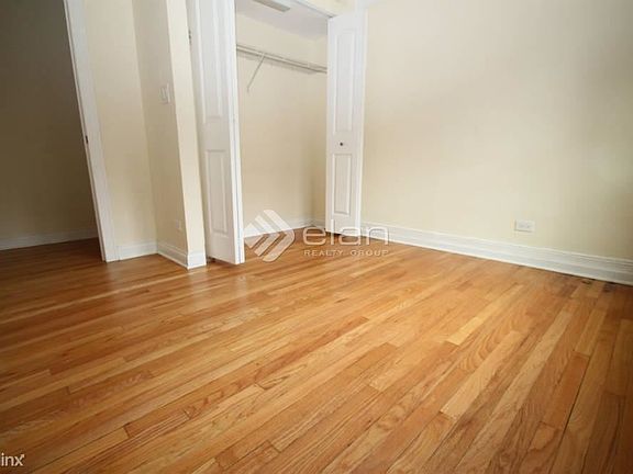 5th image of 845 W Cornelia Ave APT 2E