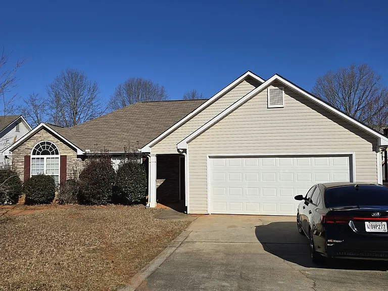 5420 Yellow Pine Dr — Photo 1