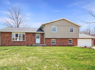 402 S French Dr, Dunlap, IL 61525