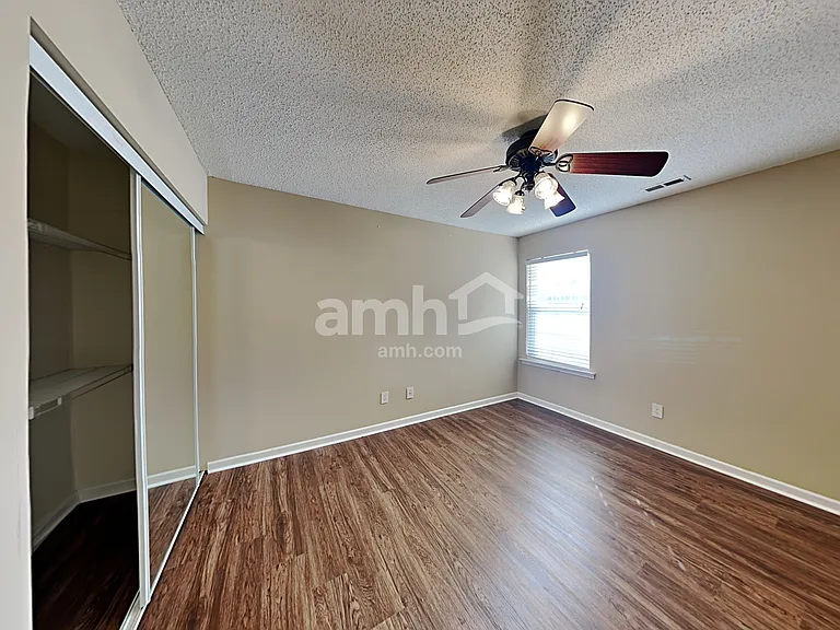 8836 Laurel Run Dr — Photo 18