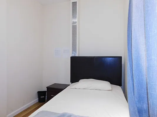 Rented by Compass | media 28