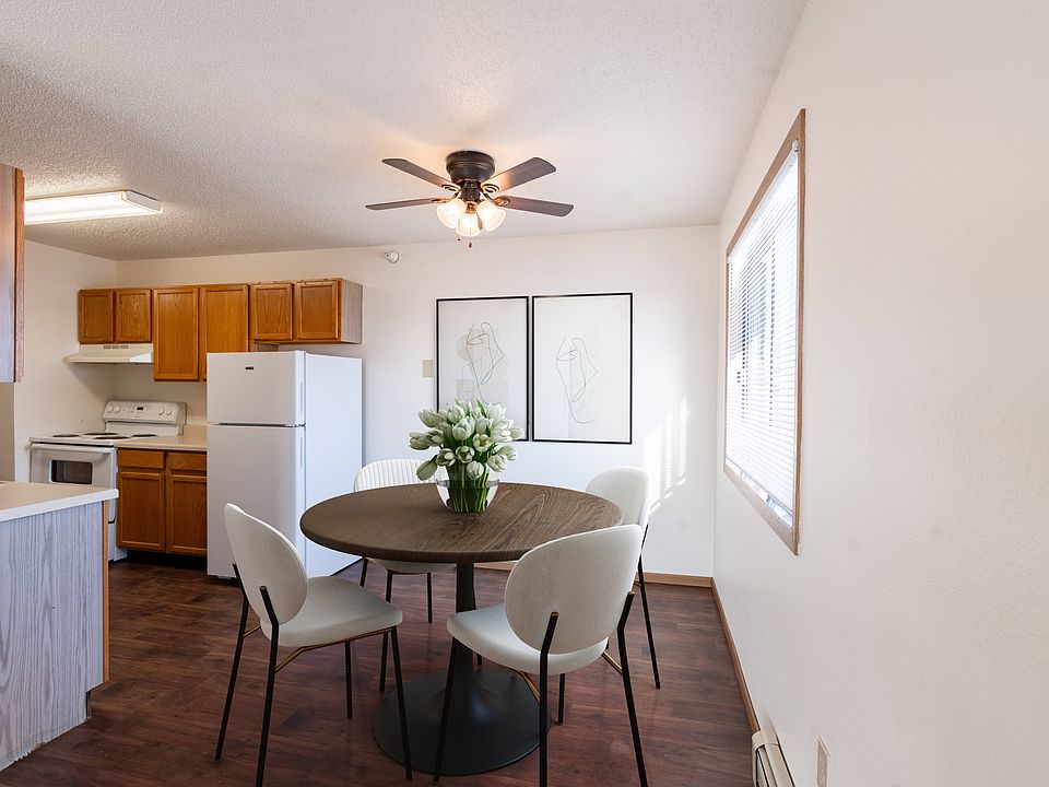 Fargo, ND Fieldstone Apartments | 21A | Dining