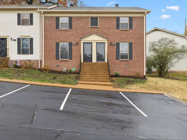 5720 Stone Brook Dr, Brentwood, TN 37027