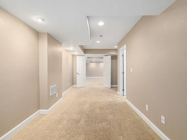 16605 E Auburn Hills Dr — Photo 32