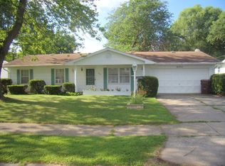800 Carlin Dr, Angola, IN 46703