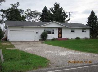 6305 W Beard Rd, Perry, MI 48872