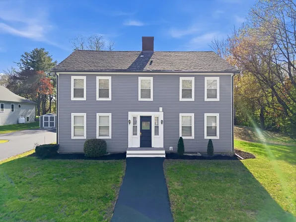 567-567 Hill St #569, Whitinsville, MA 01588