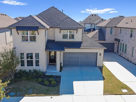 2nd image of 1220 Lady Mantle Way