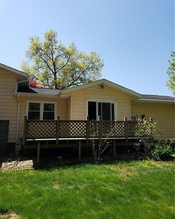 2nd image of 3027 Fair Oaks Dr