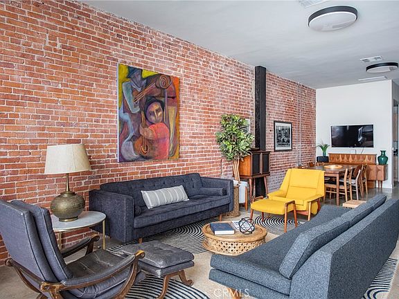 3rd image of 179 Culver Blvd