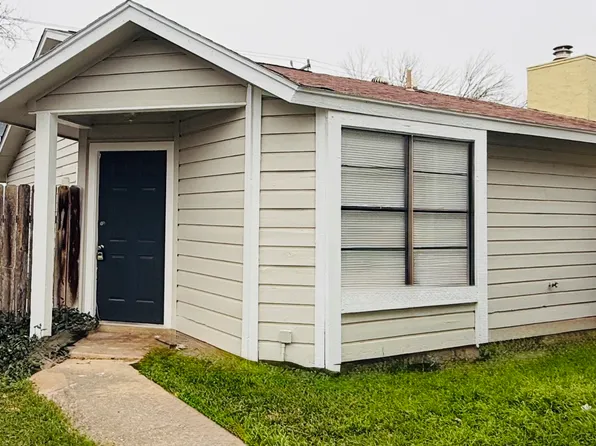 8432 Dixon Ridge Dr, San Antonio, TX 78239