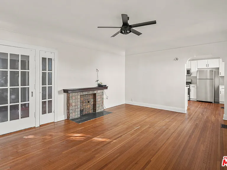 1815 N Grace Ave — Photo 3
