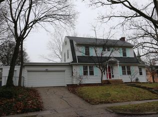 200 Holmdene Blvd NE, Grand Rapids, MI 49503