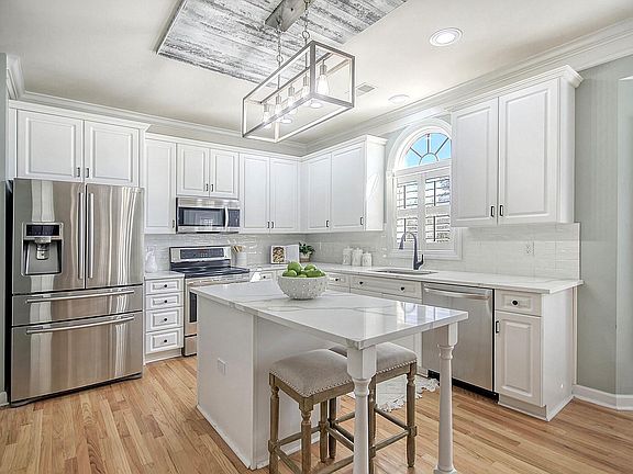 4th image of 2796 Carolina Isle Dr