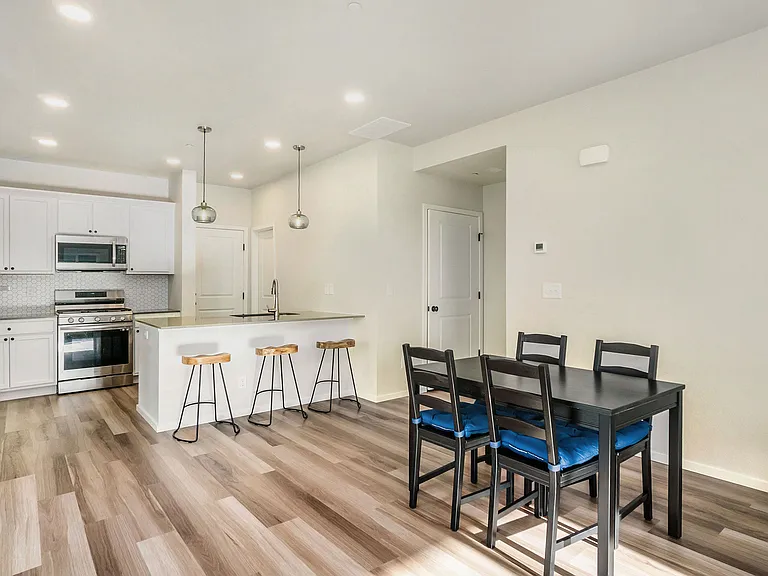2844 Barnstormer St #1 — Photo 2