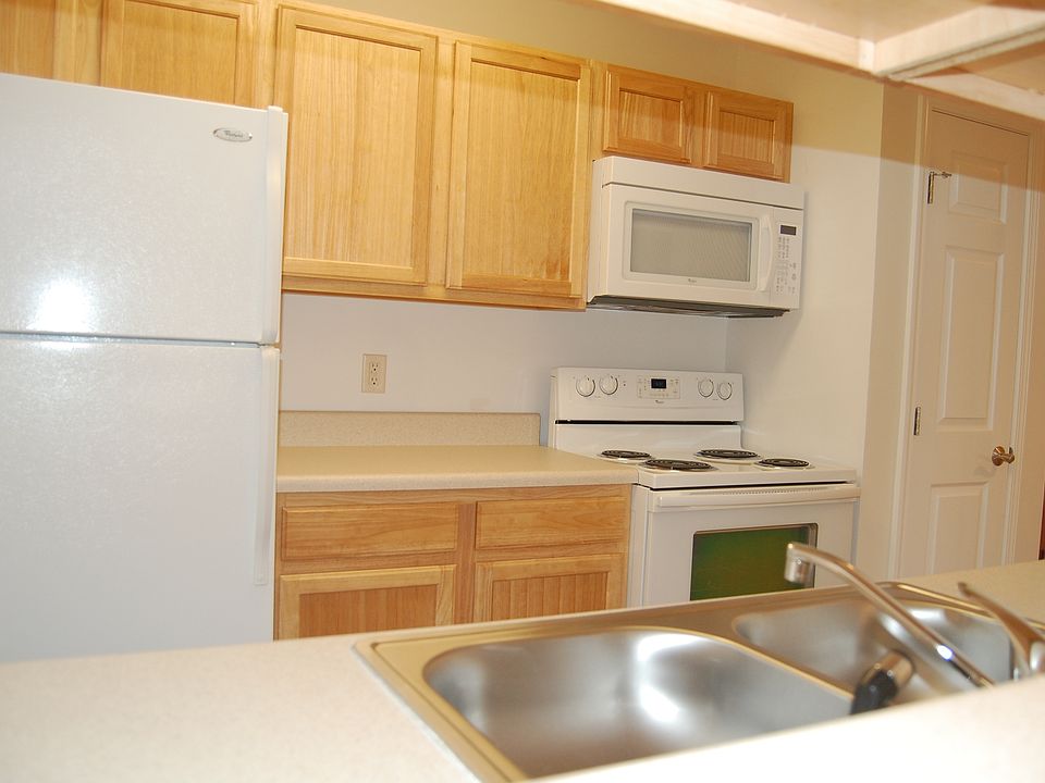 2nd image of 108 S Belvidere St APT 212